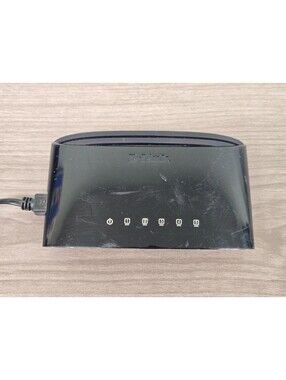 D-Link DES-1005E Ethernet Network Switch Black